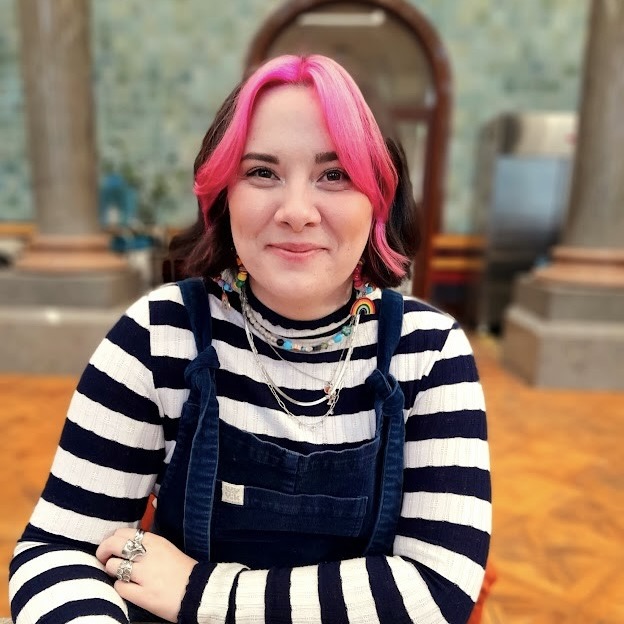 Lol with pink hair smiling